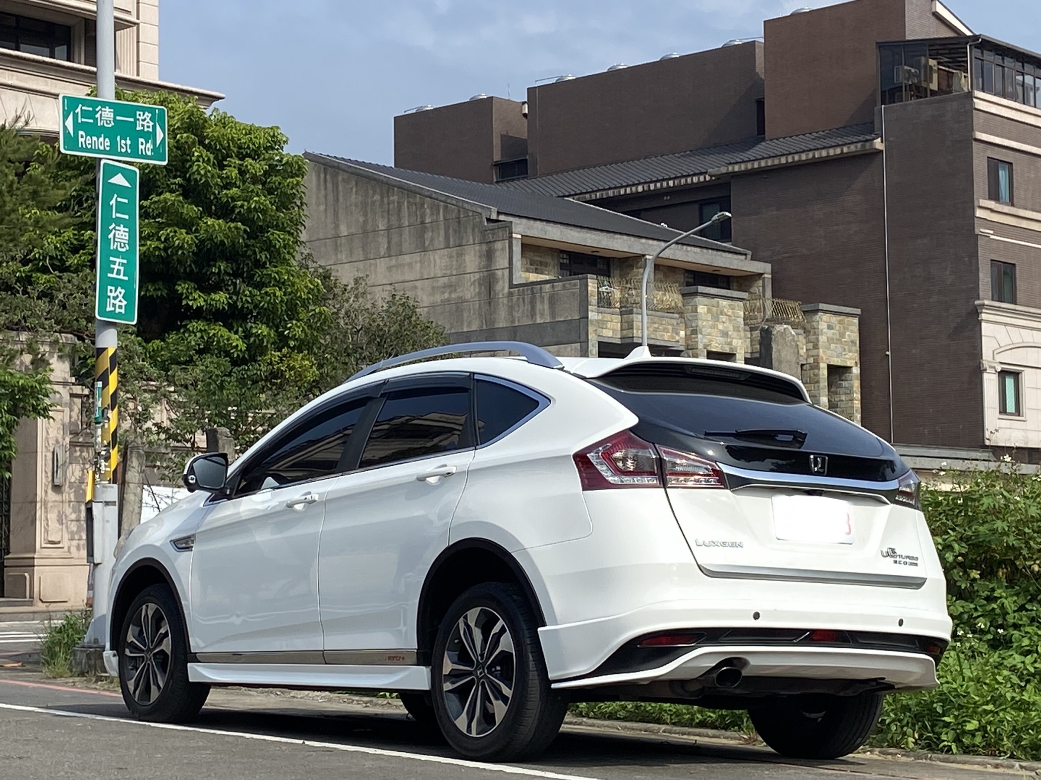 臉書搜尋 夢想程真車庫 全額貸回家 電話0909068733 同LINE 阿程  第2張相片