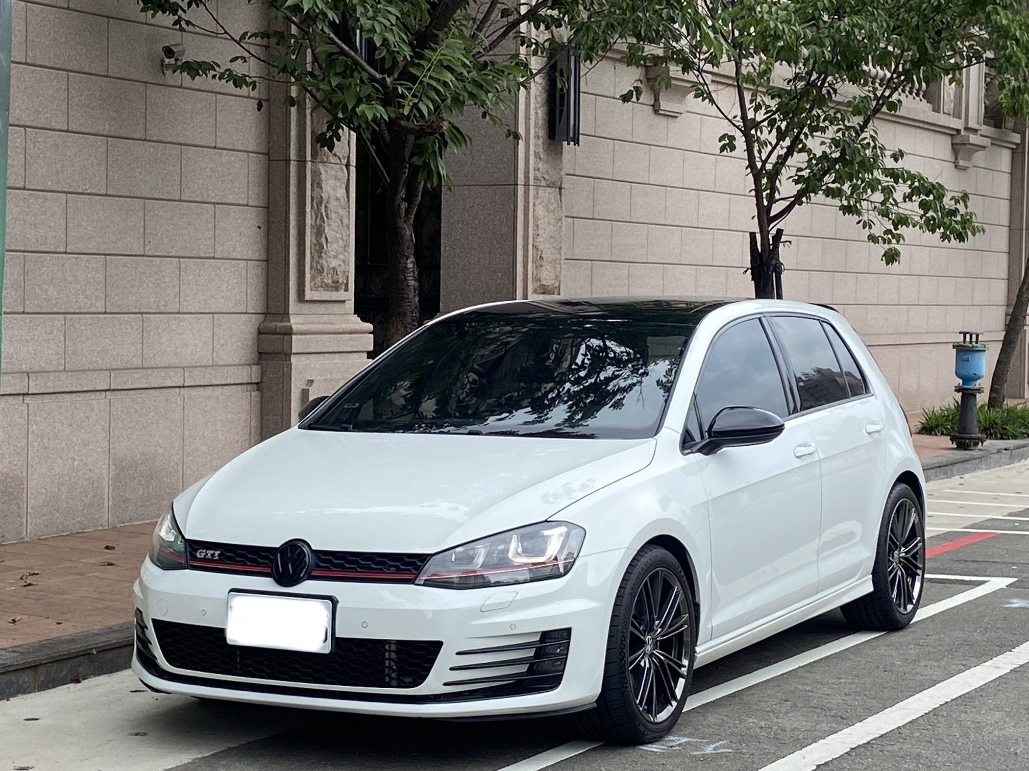 臉書搜尋 夢想程真車庫 全額貸回家 電話0909068733 同LINE 阿程  第1張相片