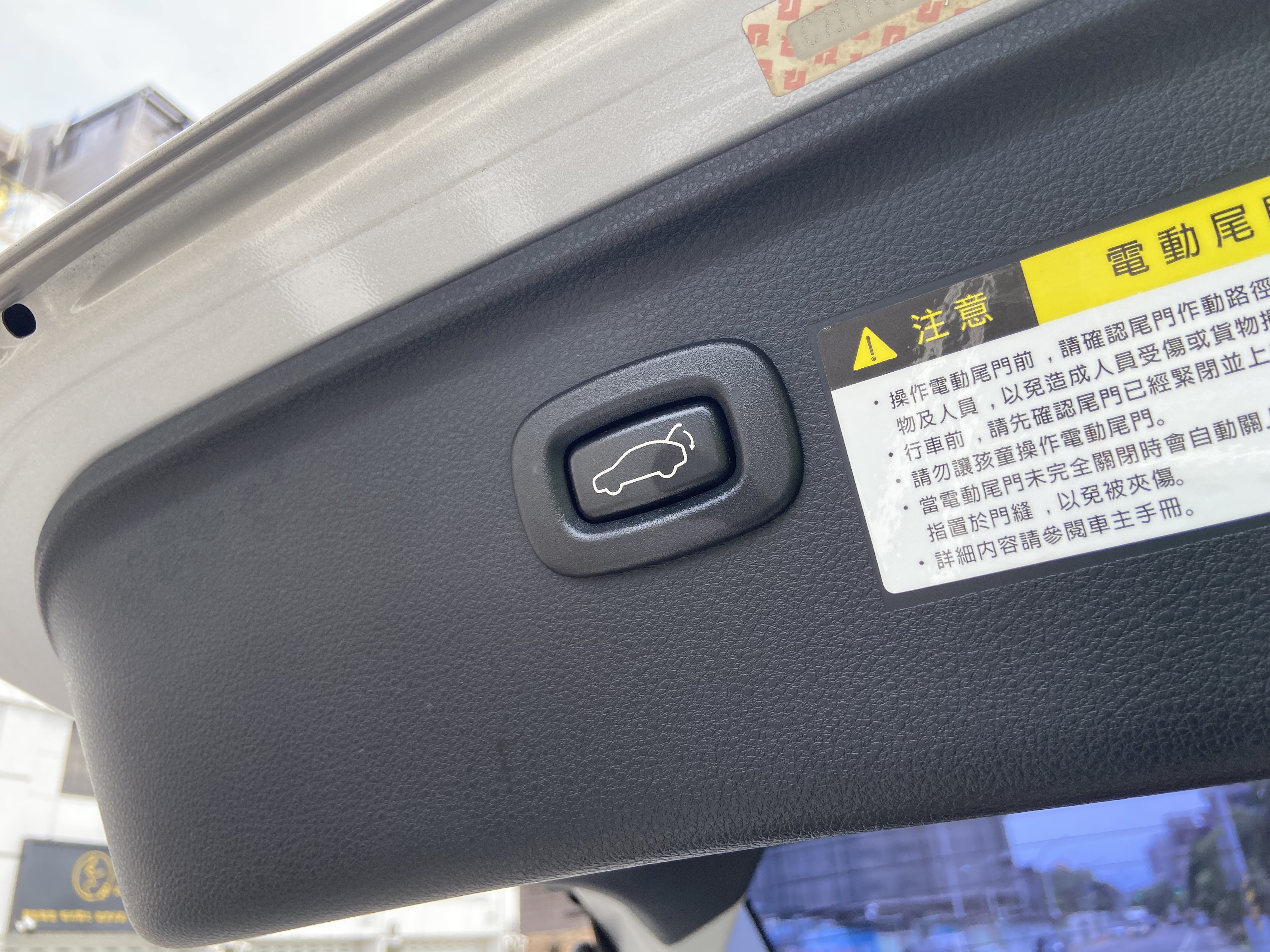 臉書搜尋 夢想程真車庫 全額貸回家 電話0909068733 同LINE 阿程  第5張相片