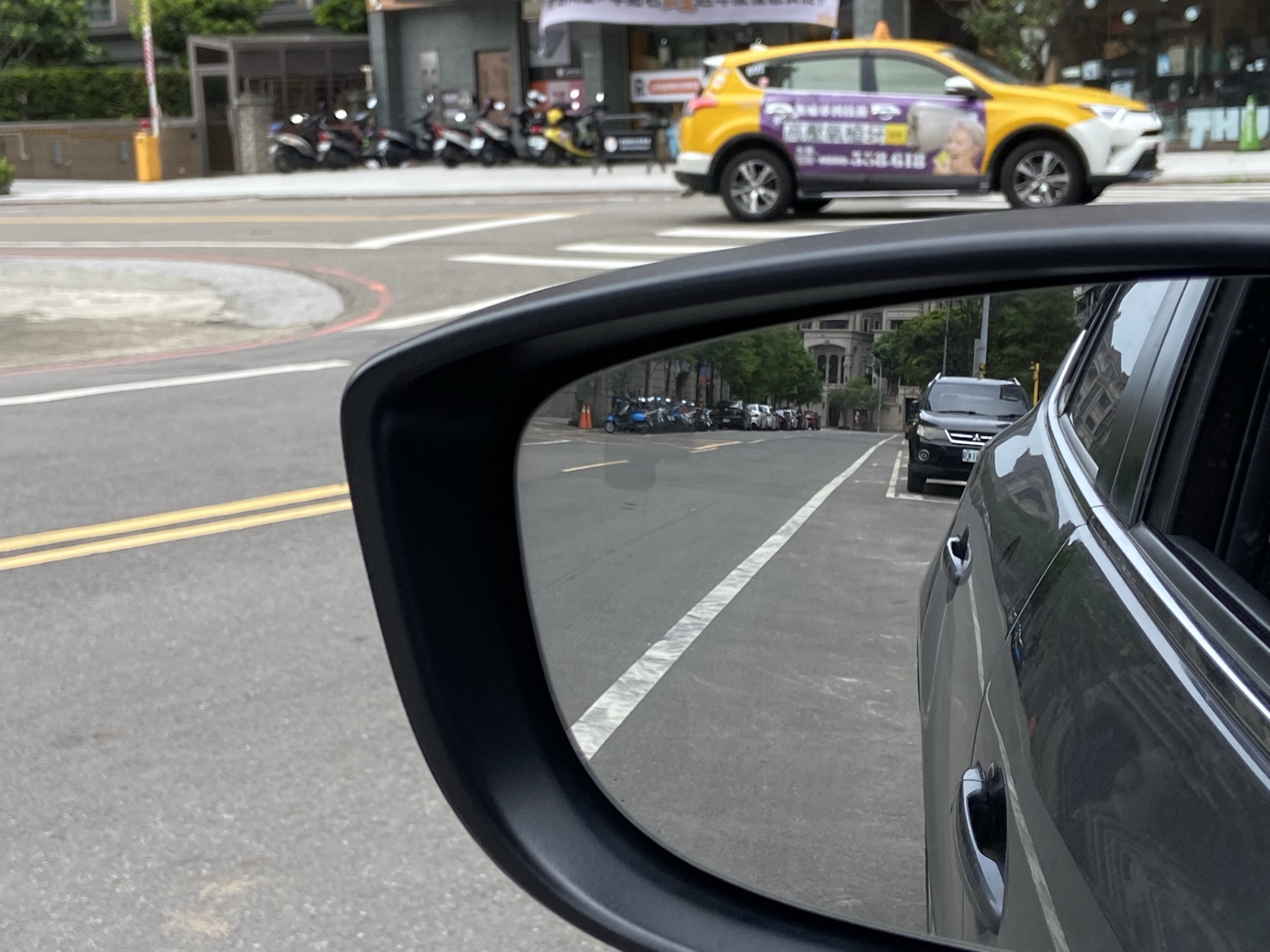 臉書搜尋 夢想程真車庫 全額貸回家 電話0909068733 同LINE 阿程  第9張相片