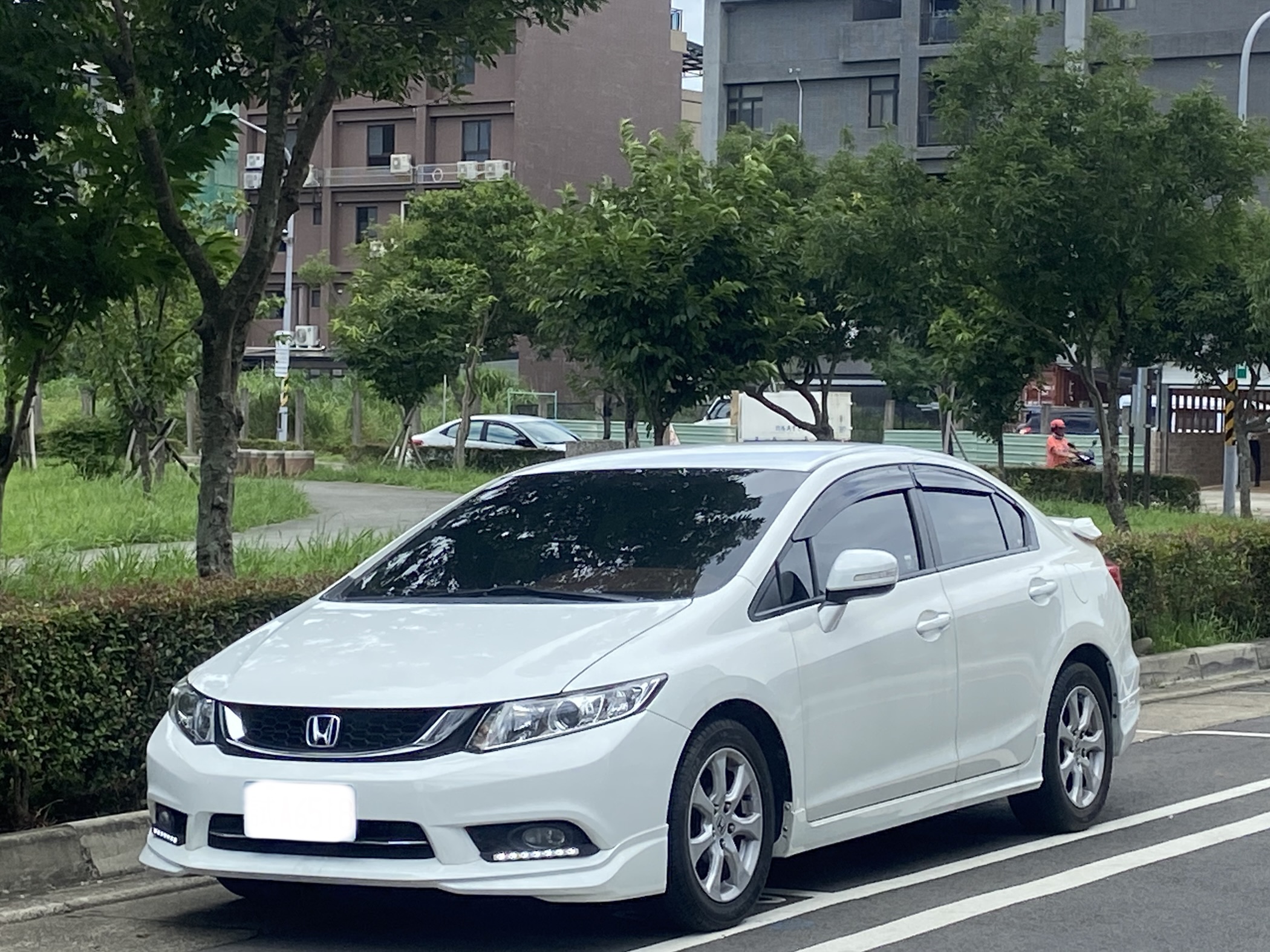 臉書搜尋 夢想程真車庫 全額貸回家 電話0909068733 同LINE 阿程  第1張相片