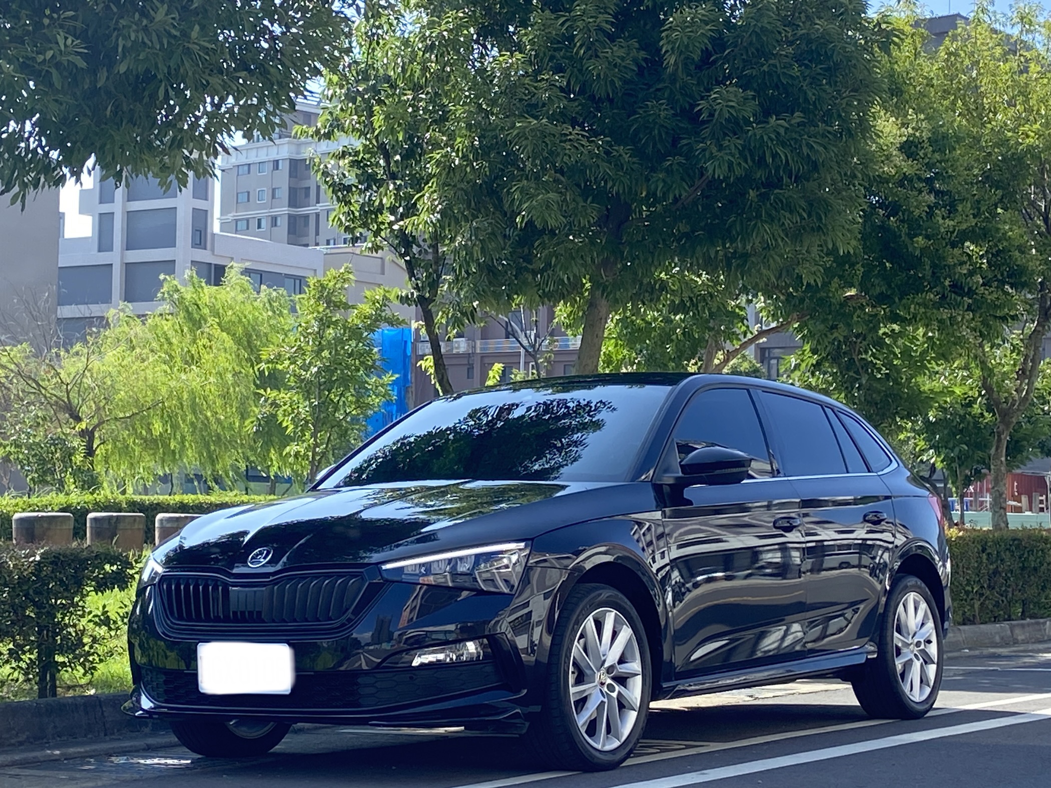 臉書搜尋 夢想程真車庫 全額貸回家 電話0909068733 同LINE 阿程  第1張相片