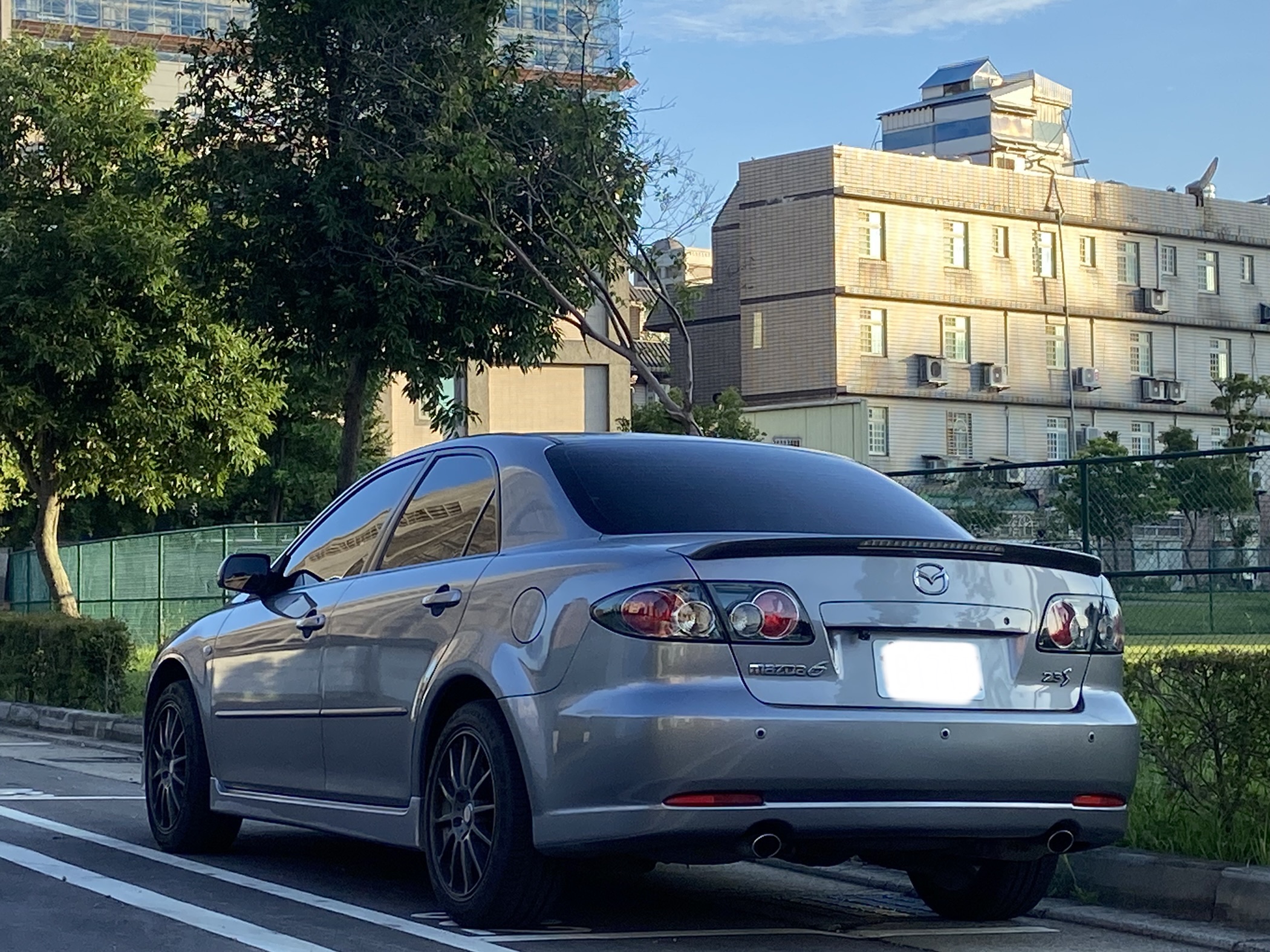 臉書搜尋 夢想程真車庫 全額貸回家 電話0909068733 同LINE 阿程  第2張相片