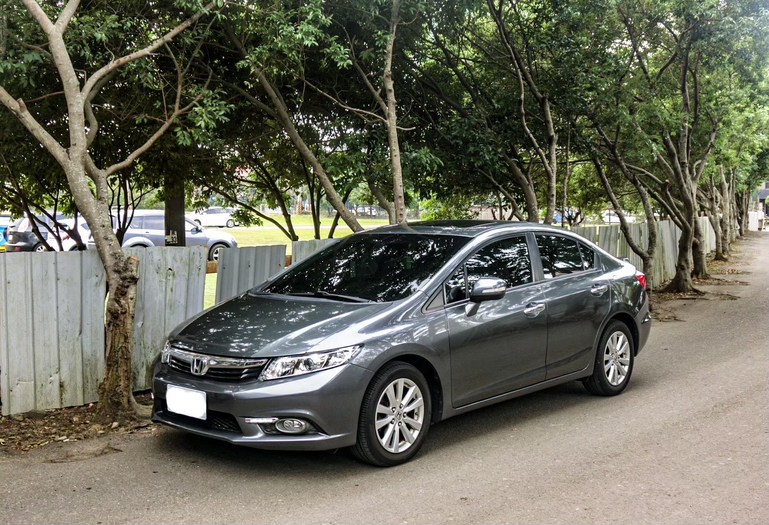 臉書搜尋 夢想程真車庫 全額貸回家 電話0909068733 同LINE 阿程  第1張相片