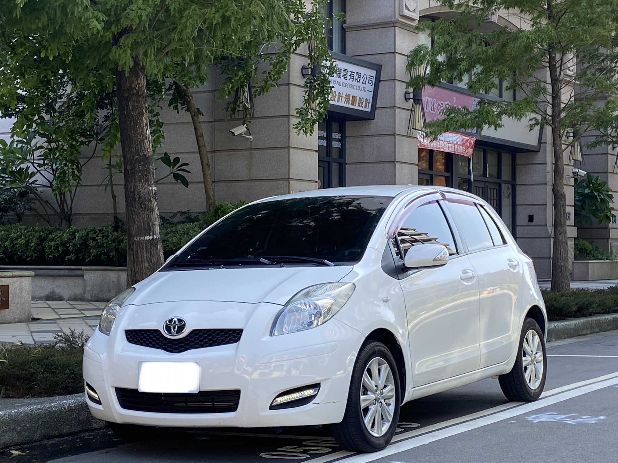 臉書搜尋 夢想程真車庫 全額貸回家 電話0909068733 同LINE 阿程  第1張相片