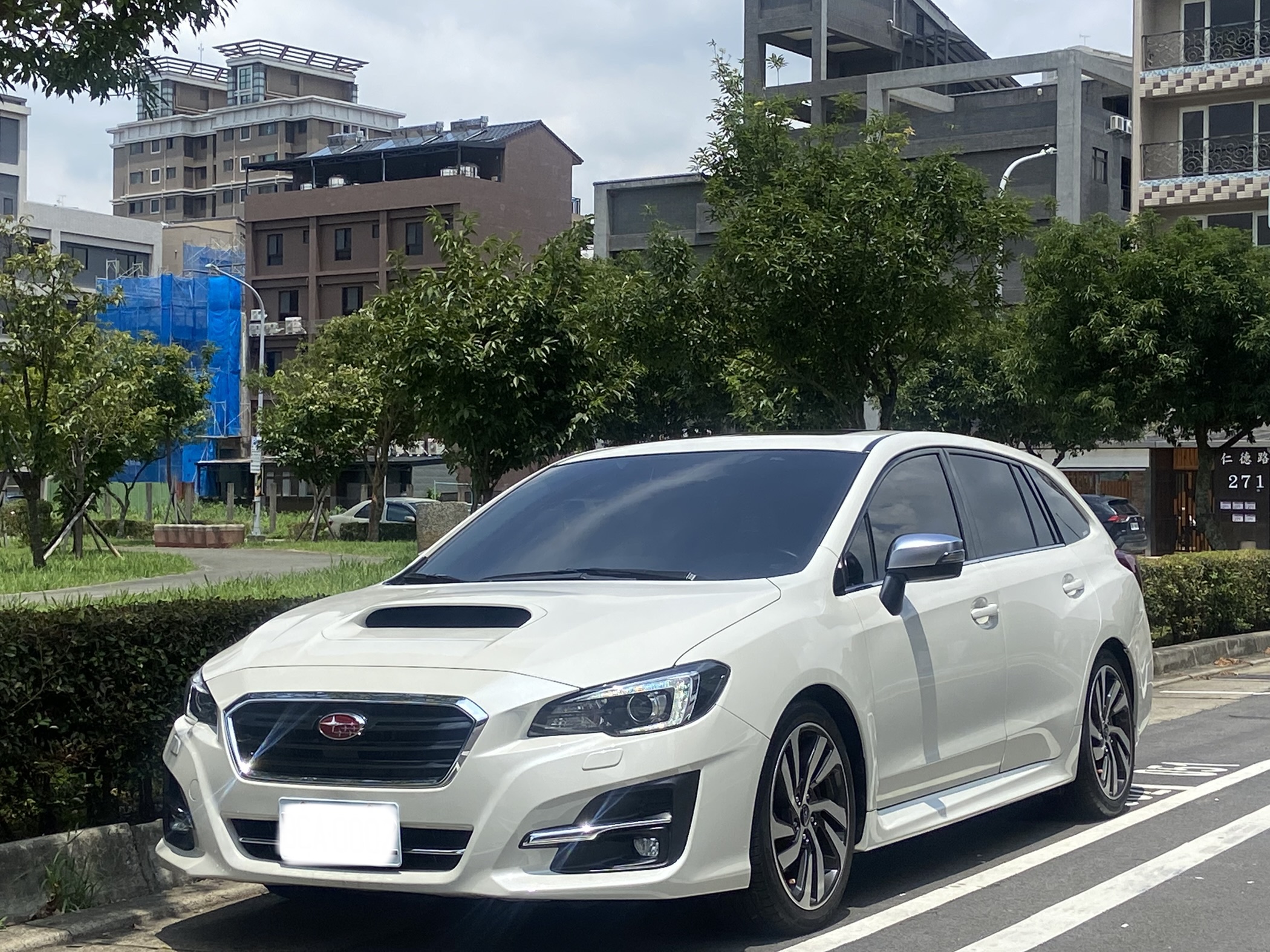 臉書搜尋 夢想程真車庫 全額貸回家 電話0909068733 同LINE 阿程  第1張相片