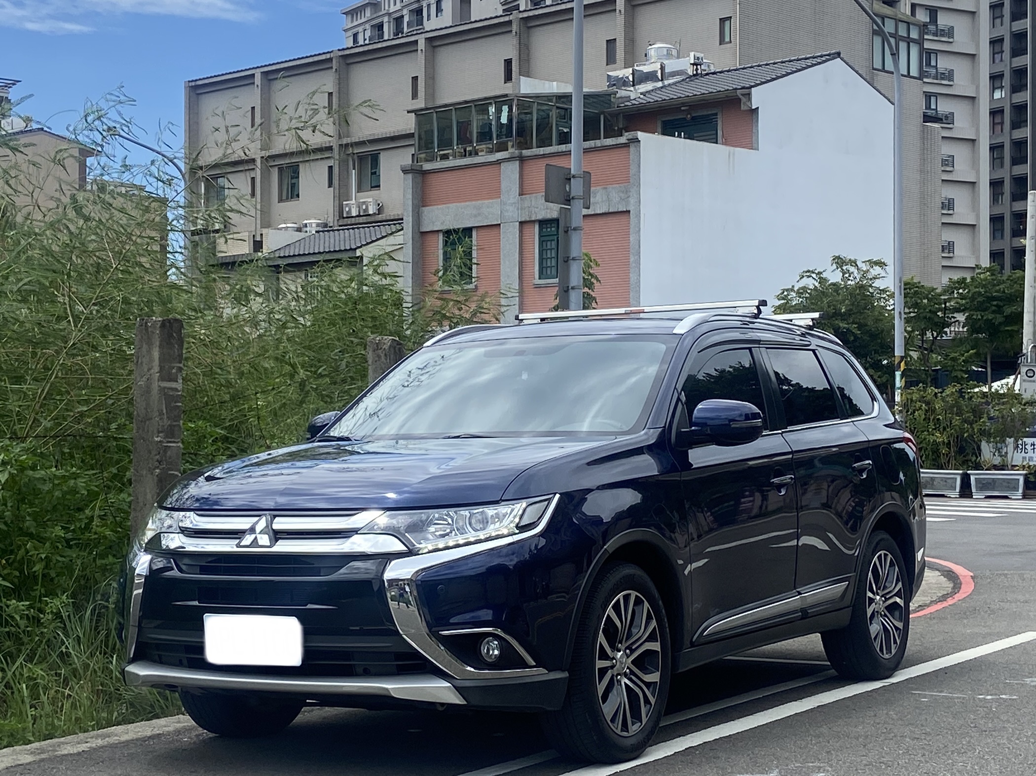 臉書搜尋 夢想程真車庫 全額貸回家 電話0909068733 同LINE 阿程  第1張相片
