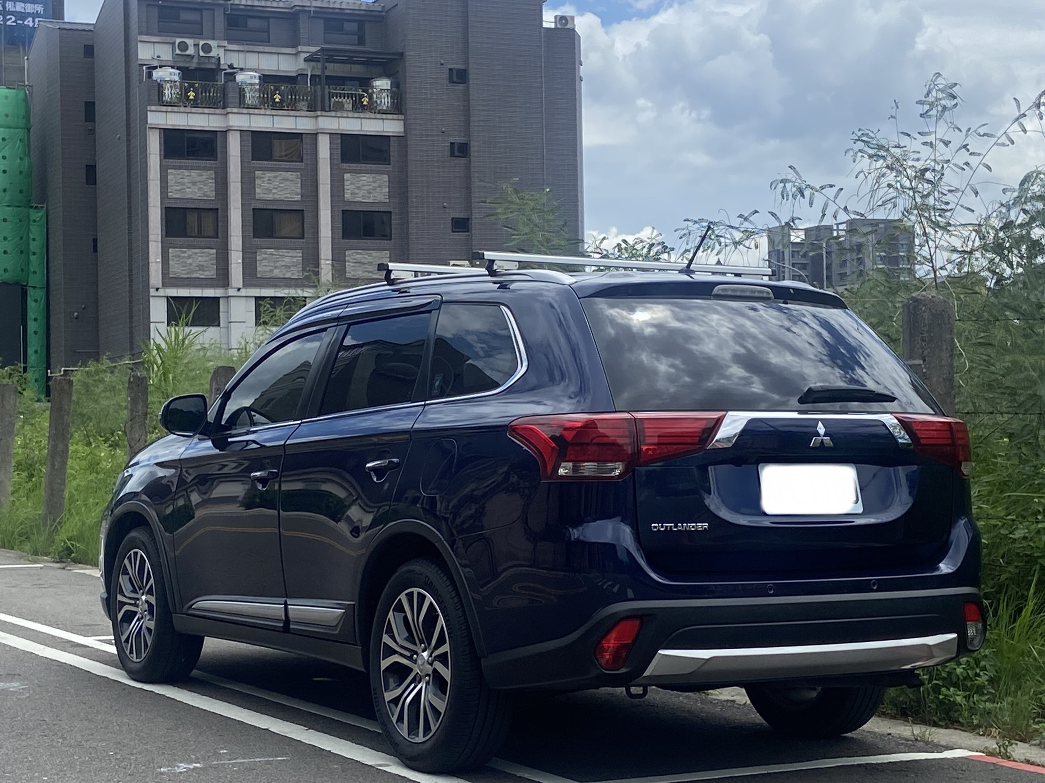 臉書搜尋 夢想程真車庫 全額貸回家 電話0909068733 同LINE 阿程  第2張相片