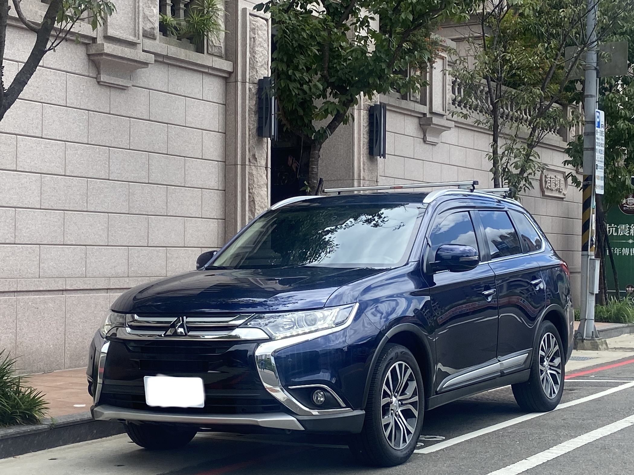 臉書搜尋 夢想程真車庫 全額貸回家 電話0909068733 同LINE 阿程  第1張相片