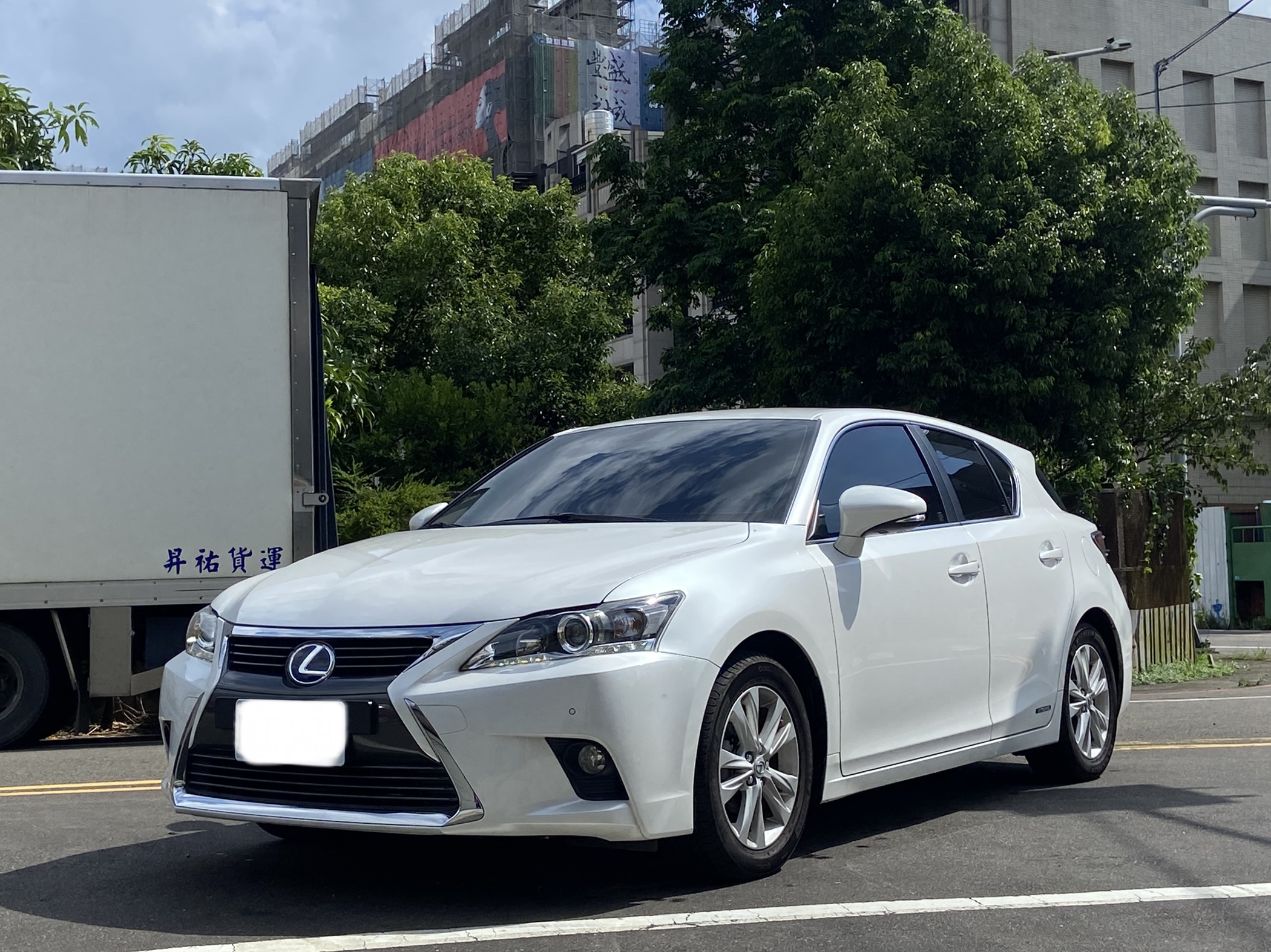 臉書搜尋 夢想程真車庫 全額貸回家 電話0909068733 同LINE 阿程  第1張相片