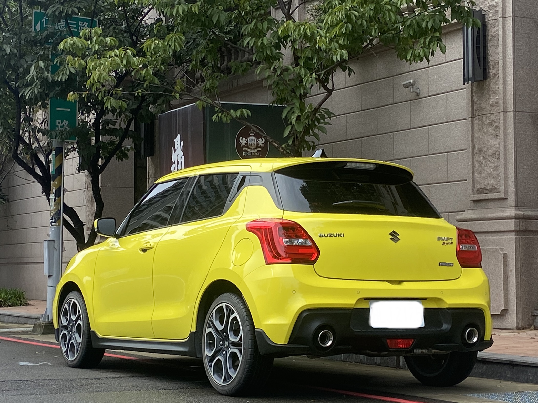 臉書搜尋 夢想程真車庫 全額貸回家 電話0909068733 同LINE 阿程  第2張相片