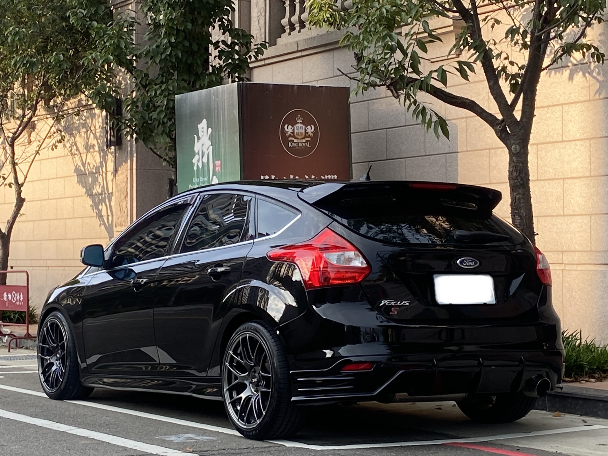 臉書搜尋 夢想程真車庫 全額貸回家 電話0909068733 同LINE 阿程  第2張相片