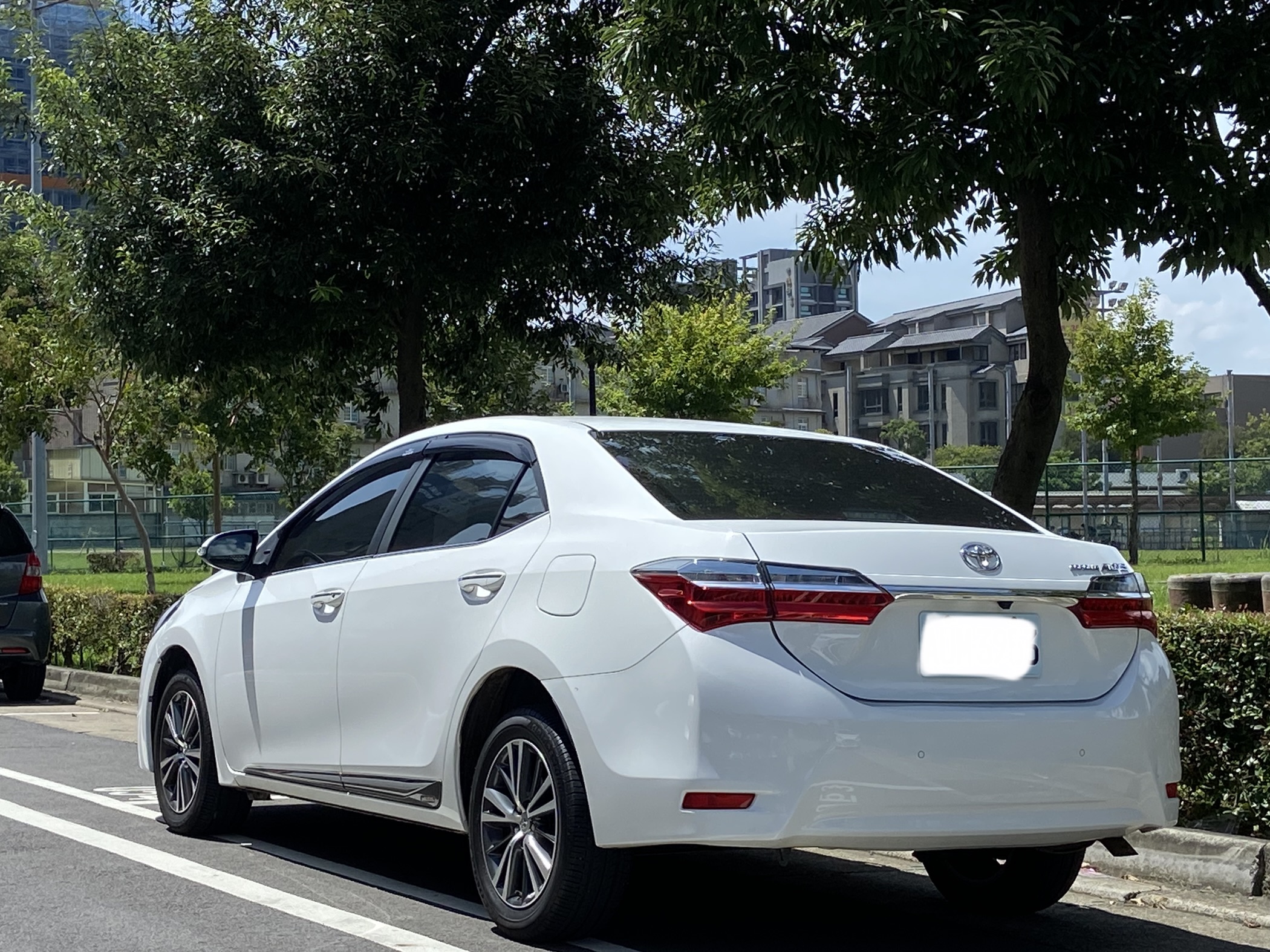 臉書搜尋 夢想程真車庫 全額貸回家 電話0909068733 同LINE 阿程  第7張相片