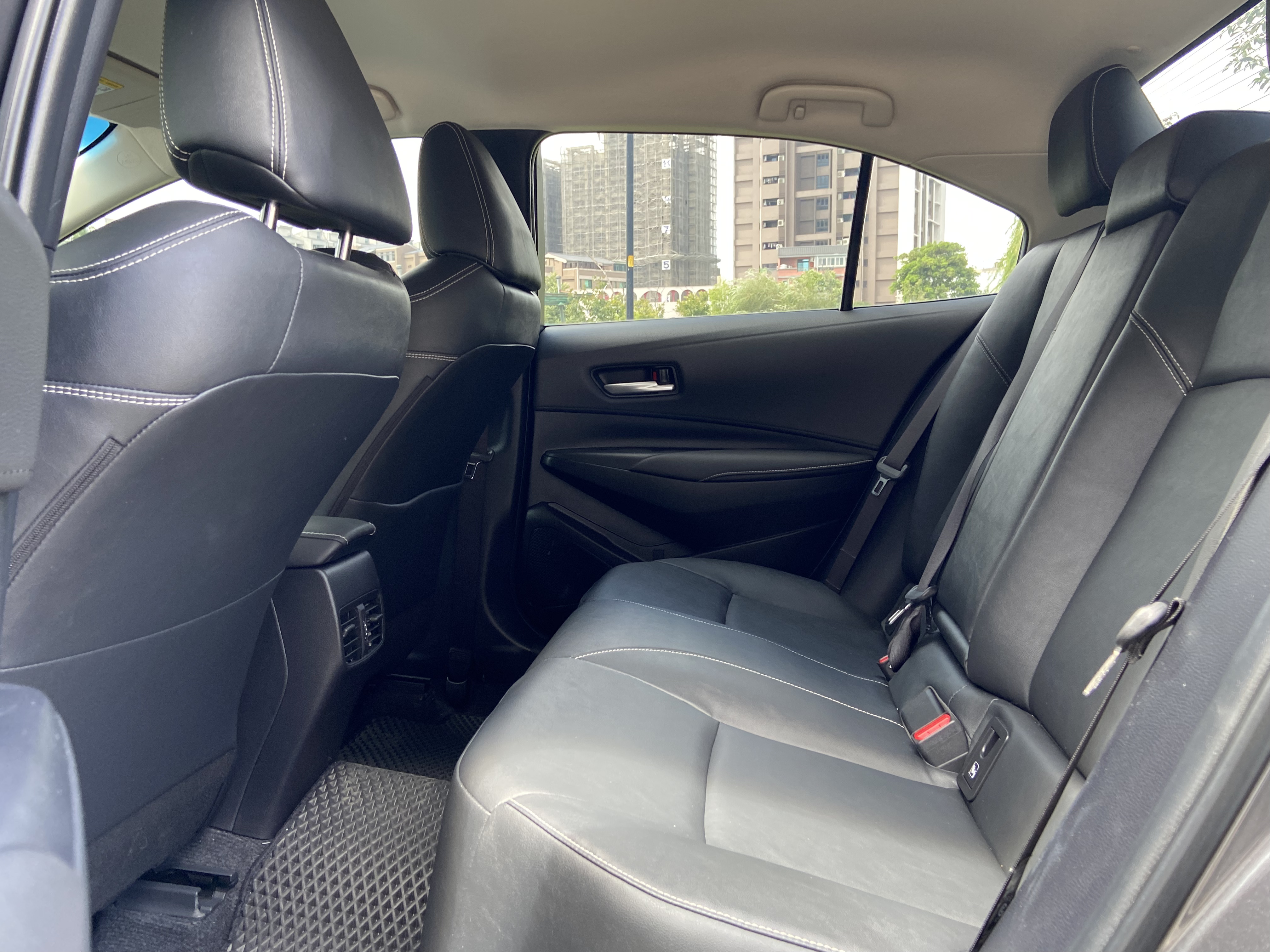 臉書搜尋 夢想程真車庫 全額貸回家 電話0909068733 同LINE 阿程  第10張相片