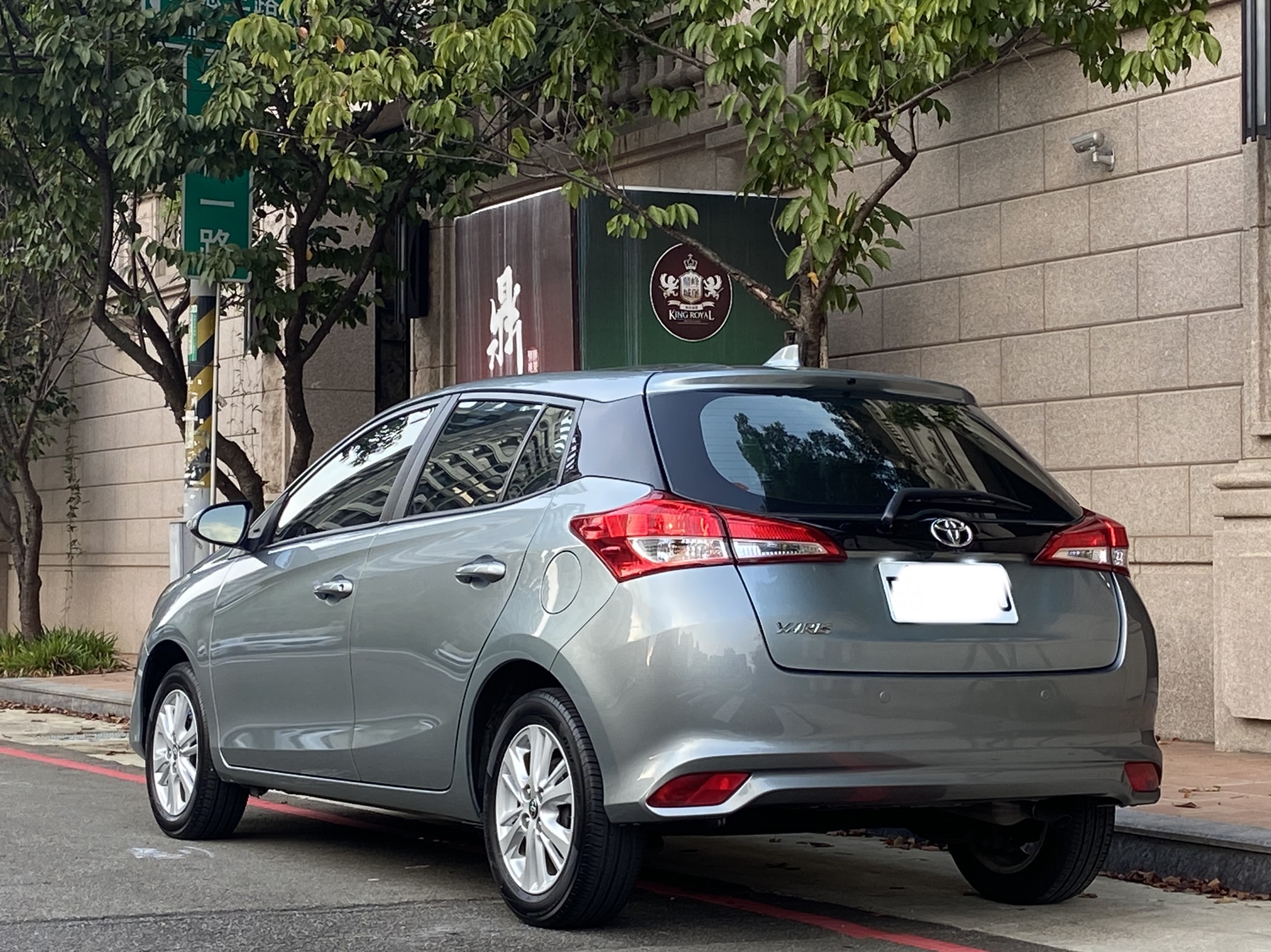 臉書搜尋 夢想程真車庫 全額貸回家 電話0909068733 同LINE 阿程  第2張相片