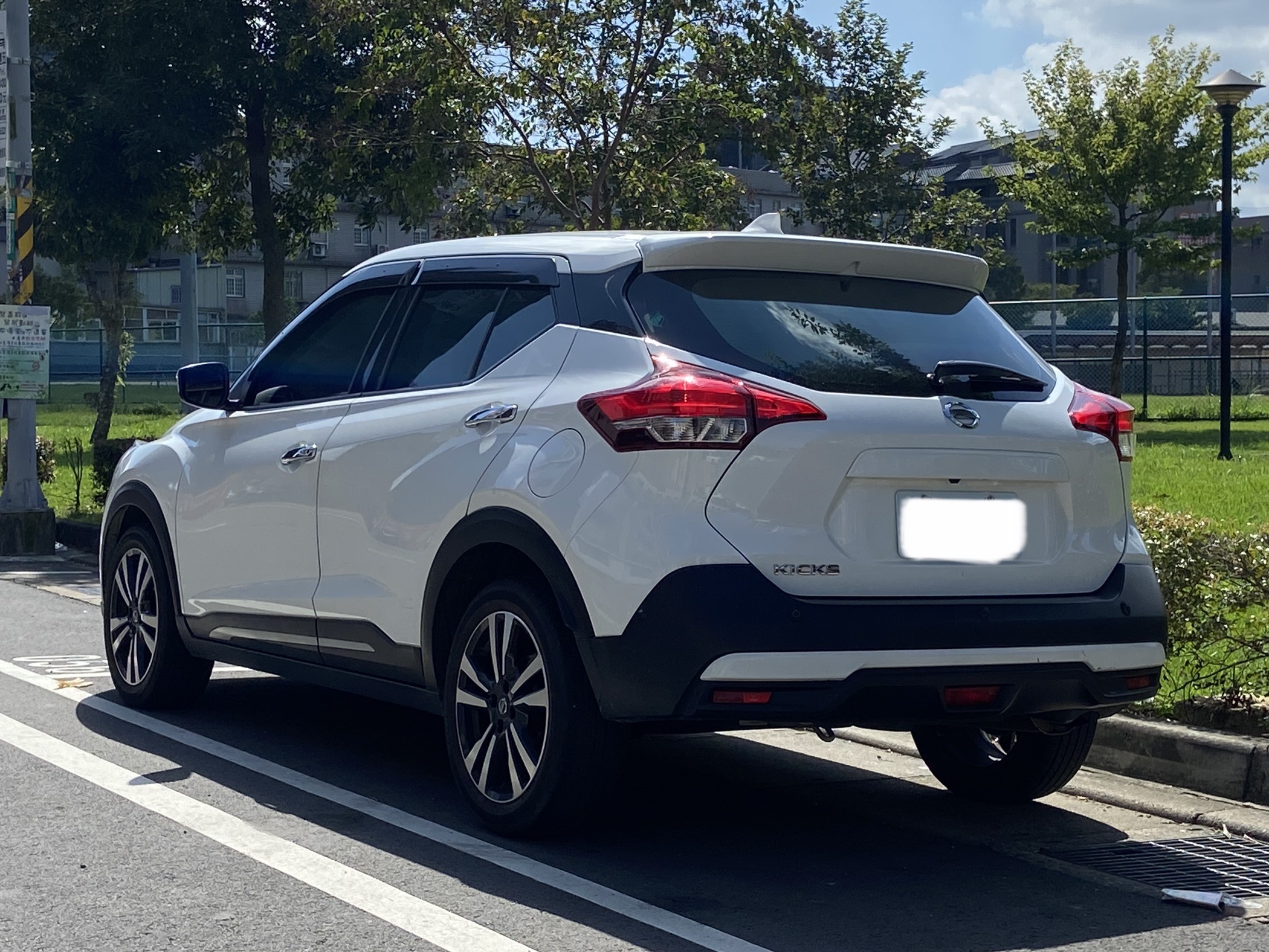 臉書搜尋 夢想程真車庫 全額貸回家 電話0909068733 同LINE 阿程  第9張相片