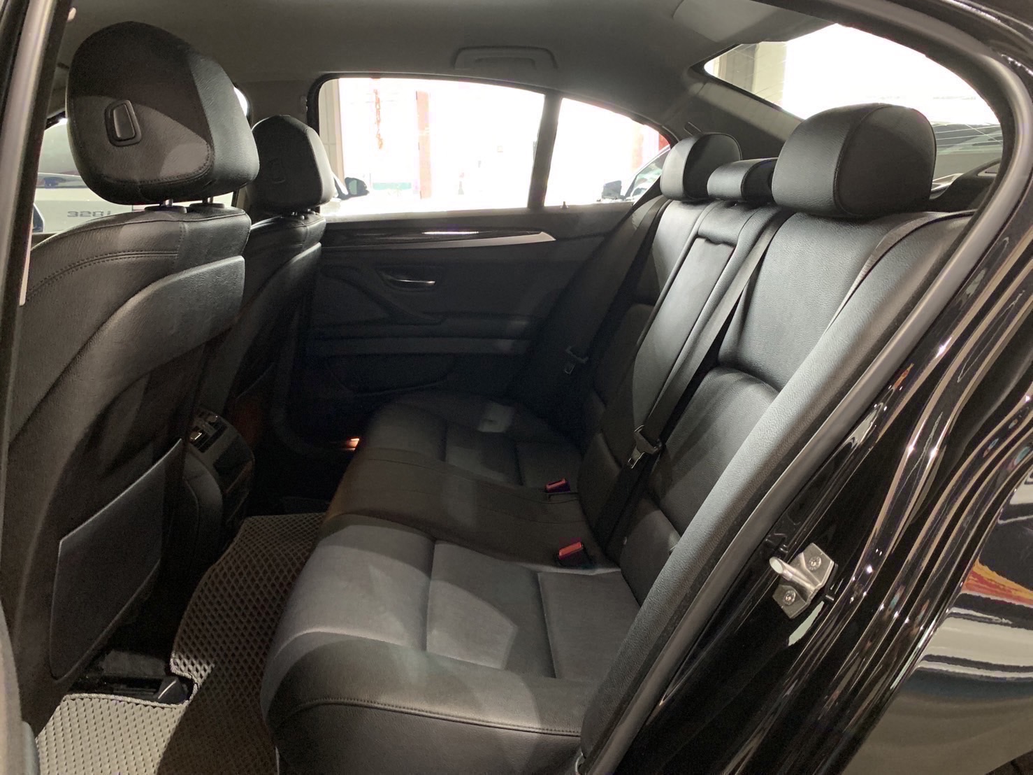 特價中！2015式 BMW 520i 總代理一手車-富豪汽車黃店長  第7張相片