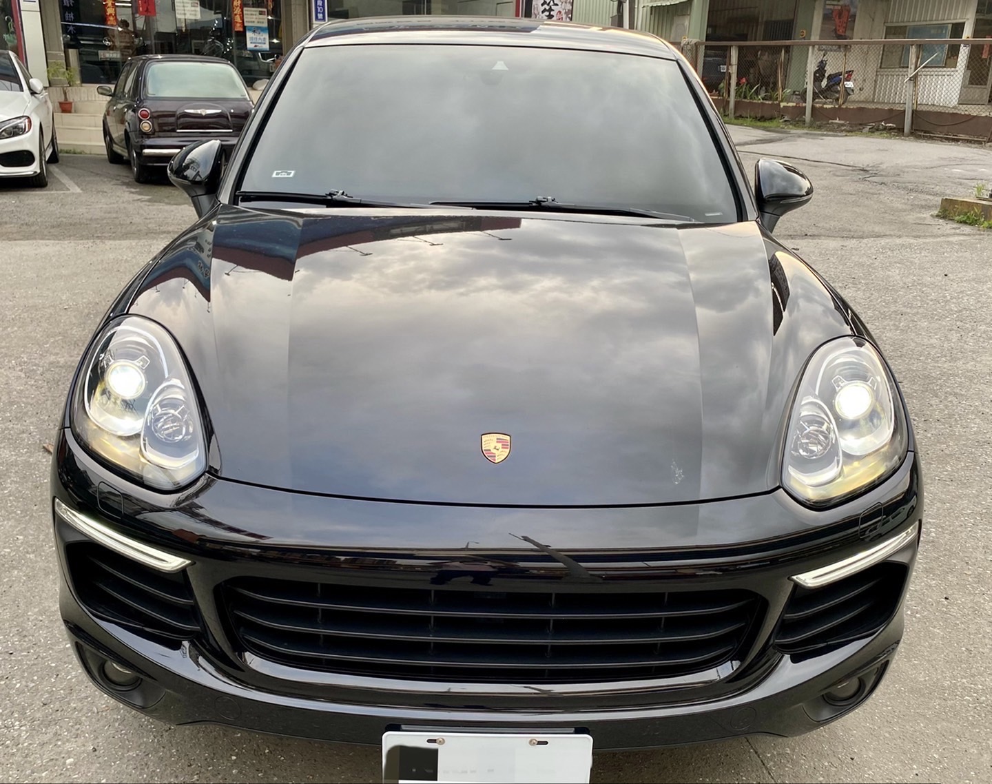 Porsche Cayenne PLATINUM白金版、Goo鑑定原鈑件跑7萬km  第3張相片