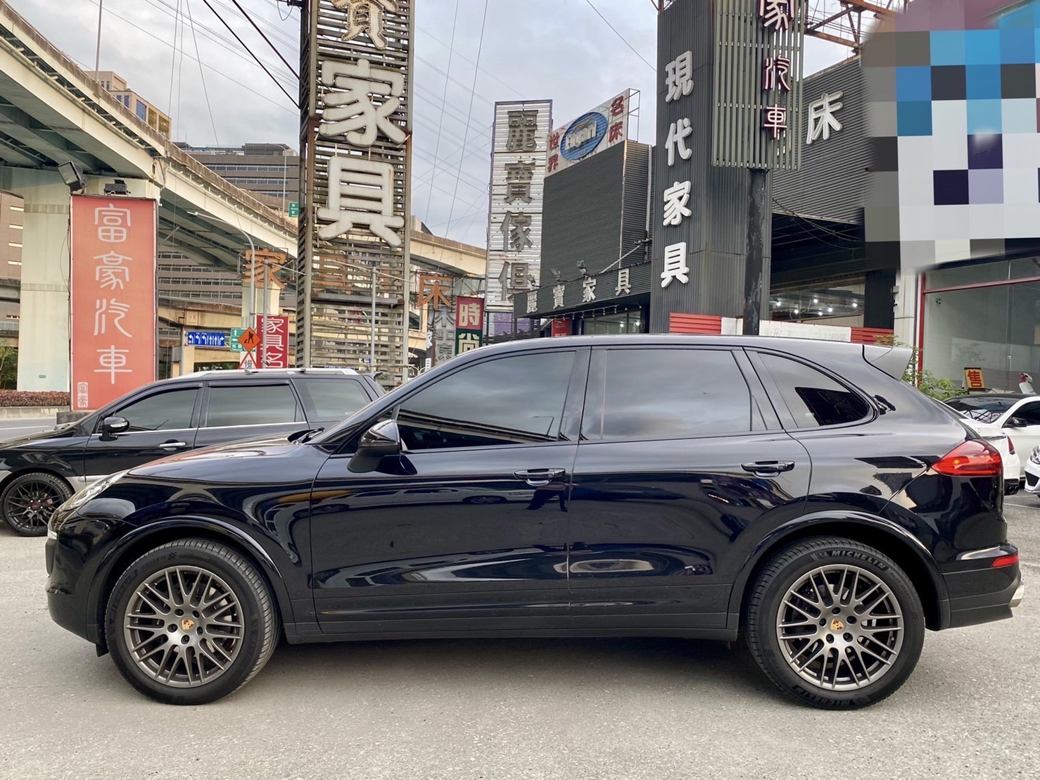 Porsche Cayenne PLATINUM白金版、Goo鑑定原鈑件跑7萬km  第8張相片
