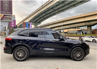 Porsche Cayenne PLATINUM白金版、Goo鑑定原鈑件跑7萬km  第12張縮圖