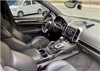 Porsche Cayenne PLATINUM白金版、Goo鑑定原鈑件跑7萬km  第15張縮圖
