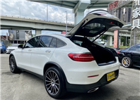 總代理GLC250 Coupe AMG夜色、20吋圈，一手車原鈑件跑7.7萬km  第9張縮圖