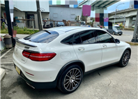 總代理GLC250 Coupe AMG夜色、20吋圈，一手車原鈑件跑7.7萬km  第10張縮圖