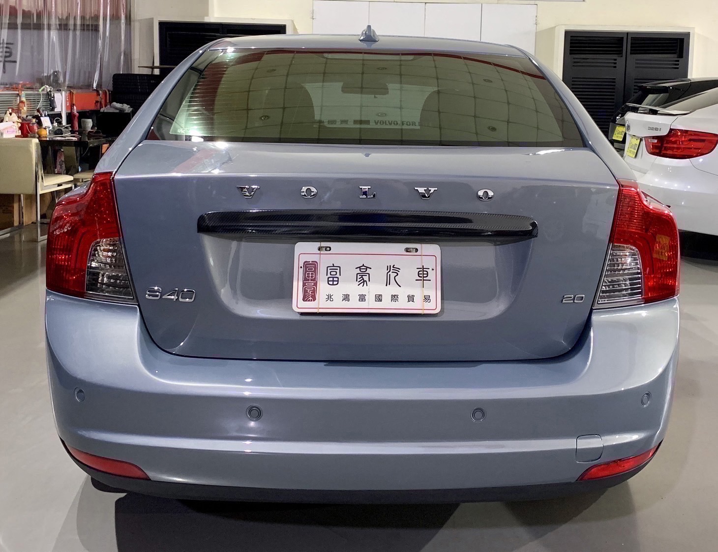 VOLVO S40 2.0 BLIS盲點警示、HID、恆溫-富豪汽車黃店長  第5張相片