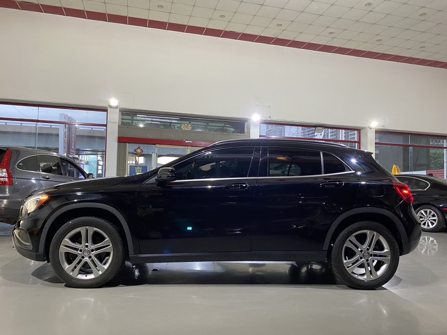 2015 BENZ GLA250盲點、全景、免鑰匙、H/K音響，里程保證  第15張相片