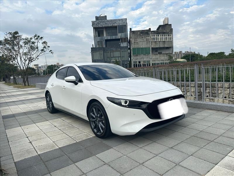 2024 Mazda3 跑2萬 就賣95萬 ！！   第1張相片