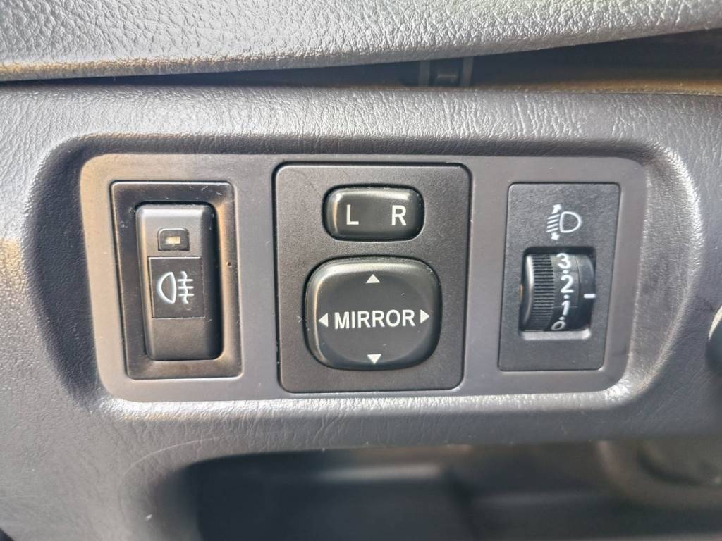 安卓主機 無泡水 無重大事故 可全額貸款 【意洽 : 0958-681555 Line 同電話，呂先生，歡迎聯絡】  第6張相片