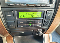 2009年式 TUCSON 釷桑 柴油 休旅車 2.0 旗艦版 手自排 恆溫 天窗 定速 電動椅 一手車 跑15萬 無泡水 無重大事故 好車況 無待修【意 洽 :0958-681555 Line 同電話，呂先生，歡迎聯絡賞車，謝謝!】  第11張縮圖