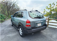 2009年式 TUCSON 釷桑 柴油 休旅車 2.0 旗艦版 手自排 恆溫 天窗 定速 電動椅 一手車 跑15萬 無泡水 無重大事故 好車況 無待修【意 洽 :0958-681555 Line 同電話，呂先生，歡迎聯絡賞車，謝謝!】  第18張縮圖