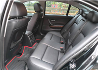 320i E90型 4門 2.0 手自排 恆溫 天窗 雙電動椅 導航 一手車 跑15萬多 保證無泡水 無重大事故【意 洽 : 0958-681555 Line 同電話，呂先生，歡迎聯絡】  第4張縮圖