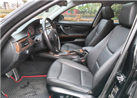 320i E90型 4門 2.0 手自排 恆溫 天窗 雙電動椅 導航 一手車 跑15萬多 保證無泡水 無重大事故【意 洽 : 0958-681555 Line 同電話，呂先生，歡迎聯絡】  第5張縮圖