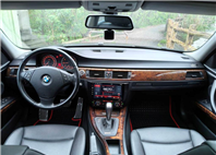 320i E90型 4門 2.0 手自排 恆溫 天窗 雙電動椅 導航 一手車 跑15萬多 保證無泡水 無重大事故【意 洽 : 0958-681555 Line 同電話，呂先生，歡迎聯絡】  第6張縮圖