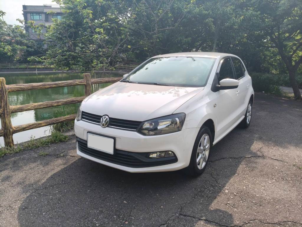 POLO 波洛 5門掀背 1.6 手自排 一手車 跑12萬多 無待修 保證無泡水 無重大事故【意 洽 : 0958-681555 Line 同電話，呂先生，歡迎聯絡】  第1張相片