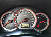 2.0E 手自排 恆溫 定速 電動椅 一手車 跑13萬 無待修 保證無泡水 無重大事故 車況優 【意 洽 :0958-681555 Line 同電話，呂先生，歡迎聯絡賞車，謝謝!】  第7張縮圖