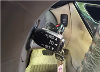 2.0E 手自排 恆溫 定速 電動椅 一手車 跑13萬 無待修 保證無泡水 無重大事故 車況優 【意 洽 :0958-681555 Line 同電話，呂先生，歡迎聯絡賞車，謝謝!】  第9張縮圖