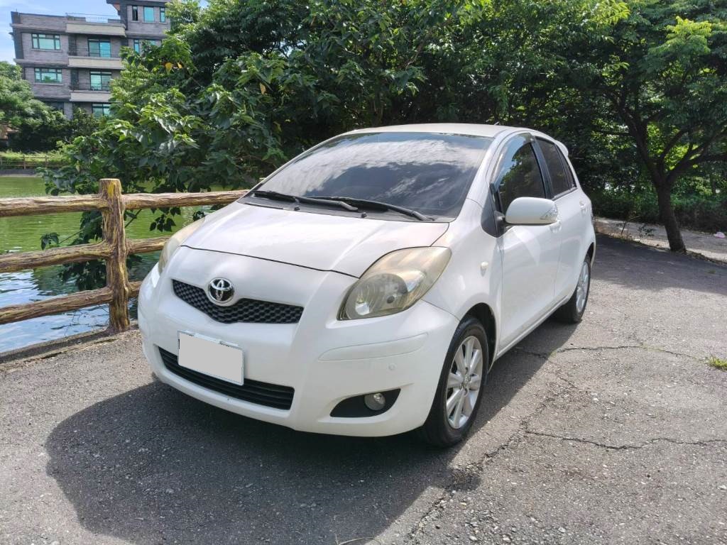  1.5 G版 自排 恆溫 I-KEY 導航 安卓主機 跑24萬  保證無泡水 無重大事故 無待修 車況優【意 洽 :0958-681555 Line 同電話，呂先生，歡迎聯絡賞車，謝謝!】  第1張相片