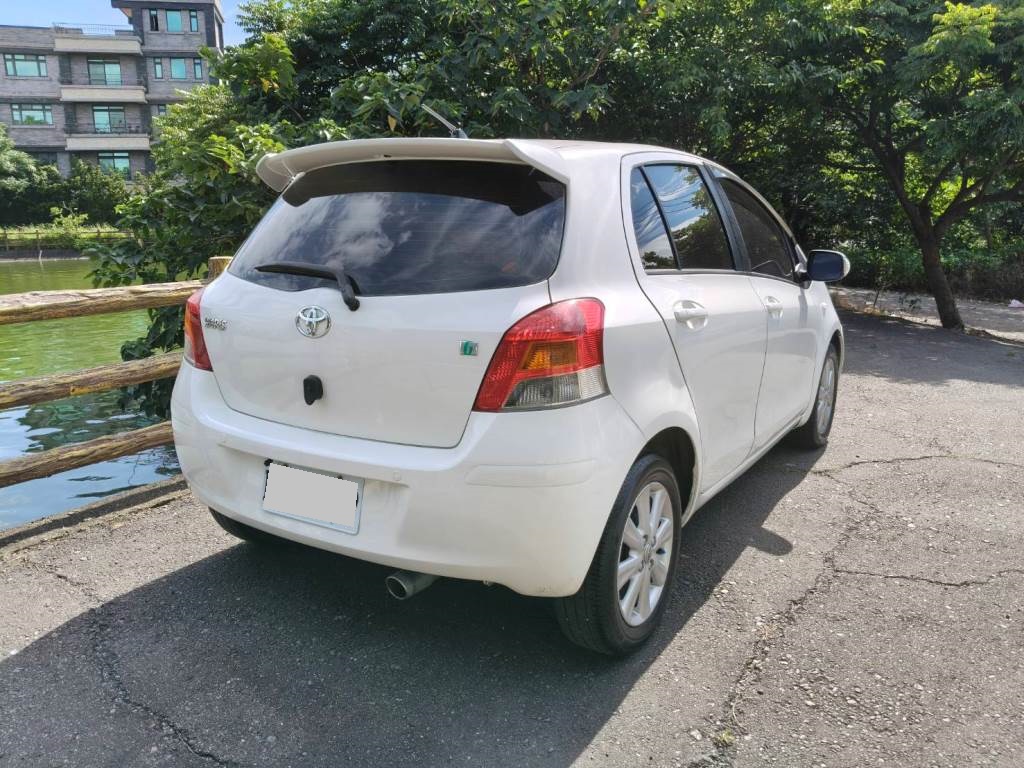  1.5 G版 自排 恆溫 I-KEY 導航 安卓主機 跑24萬  保證無泡水 無重大事故 無待修 車況優【意 洽 :0958-681555 Line 同電話，呂先生，歡迎聯絡賞車，謝謝!】  第4張相片