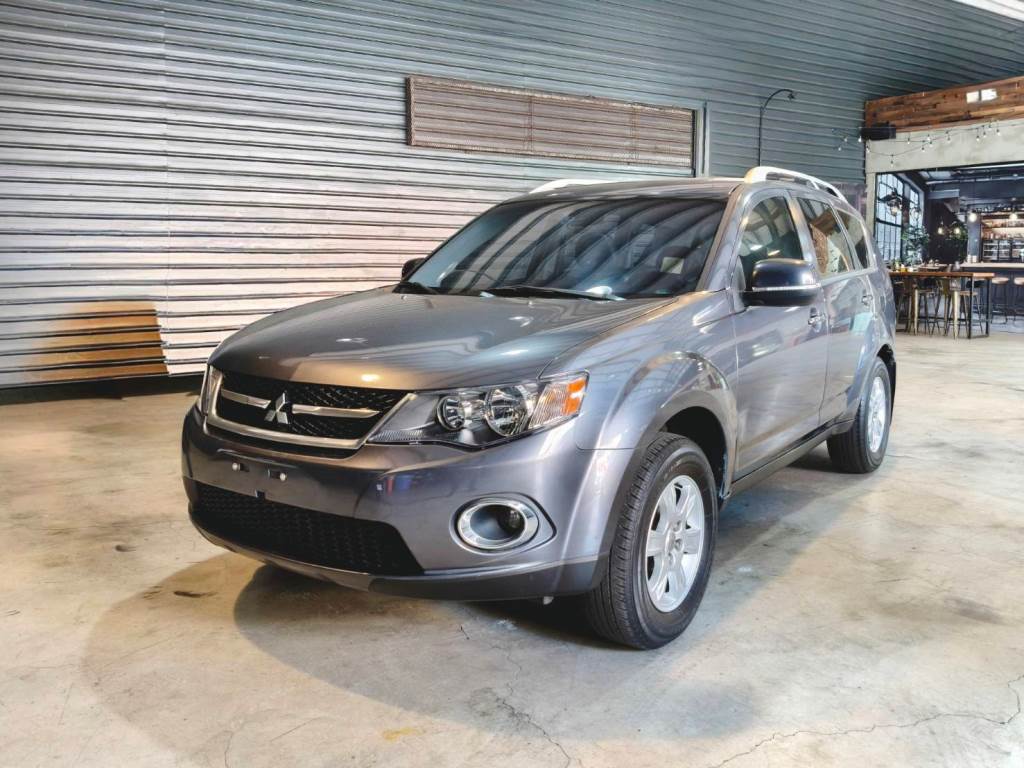 2.4 豪華型 手自排快撥 天窗 I-KEY 定速 導航 一手車 跑15萬 無待修 保證無泡水 無重大事故 車況優【意洽 : 0958-681555 Line 同電話，呂先生，歡迎聯絡賞車，謝謝!】  第1張相片