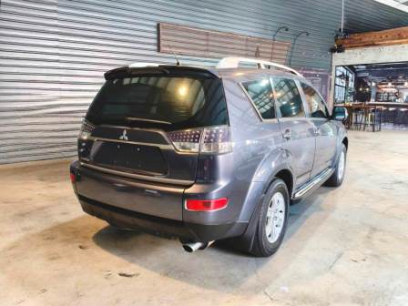 2.4 豪華型 手自排快撥 天窗 I-KEY 定速 導航 一手車 跑15萬 無待修 保證無泡水 無重大事故 車況優【意洽 : 0958-681555 Line 同電話，呂先生，歡迎聯絡賞車，謝謝!】  第2張相片