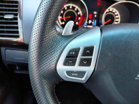 2.4 豪華型 手自排快撥 天窗 I-KEY 定速 導航 一手車 跑15萬 無待修 保證無泡水 無重大事故 車況優【意洽 : 0958-681555 Line 同電話，呂先生，歡迎聯絡賞車，謝謝!】  第7張相片