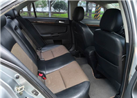 FORTIS 佛提斯 1.8 雅緻型 手自排 恆溫 定速 一手車 可全貸 無待修 保證無泡水 無重大事故 車況優【意洽 : 0958-681555 Line 同電話，呂先生，歡迎聯絡賞車，謝謝!】  第11張縮圖