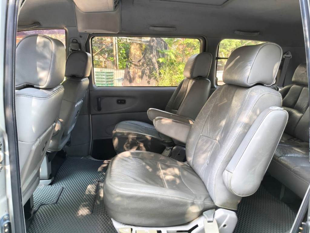 7人座 頂級型 高頂 短軸 自排 天窗 電動吸門 後座出風口 一手車 無待修 保證無泡水 無重大事故 車況優【意洽 : 0958-681555 Line 同電話，呂先生，歡迎聯絡賞車，謝謝!】  第4張相片