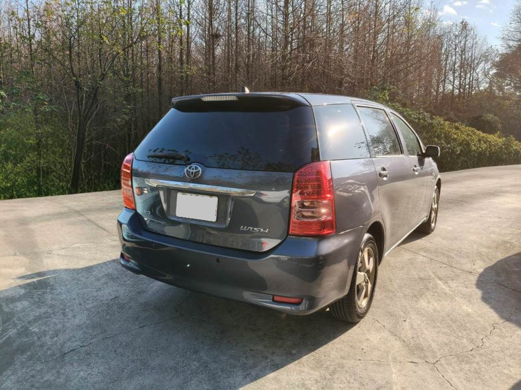 WISH 威曲 轎式休旅車 2.0E 手自排 恆溫 無待修 保證無泡水 無重大事故 車況優【意洽 : 0958-681555 Line 同電話，呂先生，歡迎聯絡】  第2張相片