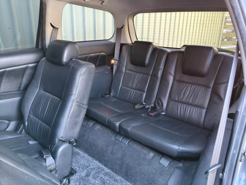 WISH 威曲 轎式休旅車 2.0E 手自排 恆溫 無待修 保證無泡水 無重大事故 車況優【意洽 : 0958-681555 Line 同電話，呂先生，歡迎聯絡】  第5張相片