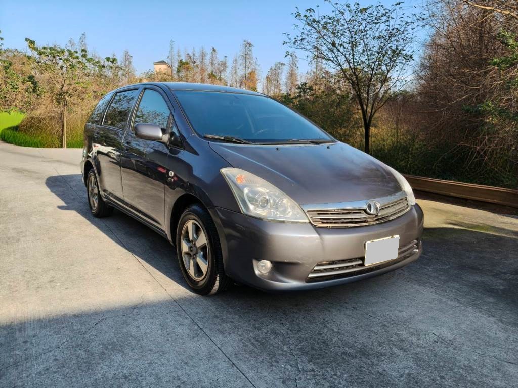 WISH 威曲 轎式休旅車 2.0E 手自排 恆溫 無待修 保證無泡水 無重大事故 車況優【意洽 : 0958-681555 Line 同電話，呂先生，歡迎聯絡】  第11張相片