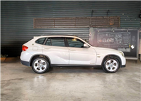 2.0 SDRIVE 20d 渦輪增壓 手自排 雙區恆溫 導航 全景天窗 倒車影像 一手車 原鈑件 認證車 保證無泡水 無重大事故 車況優【意 洽 :0958-681555 Line 同電話，呂先生，歡迎聯絡賞車，謝謝!】  第2張縮圖